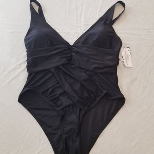 NWT Women's One Piece Swimsuit NWT